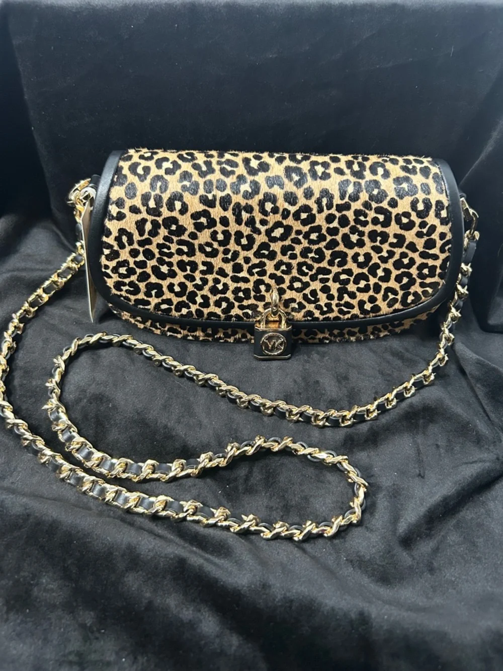 Michael Kors Leopard Print Crossbody 
Great Mother’s Day Gift! - Picture 2 of 6